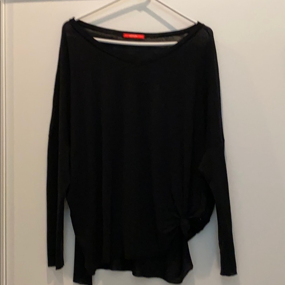 Long sleeved v neck tee